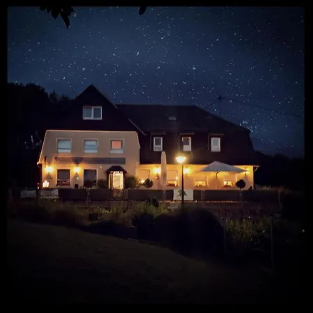 Restaurant Und Zur Burgschänke Hotel Aremberg