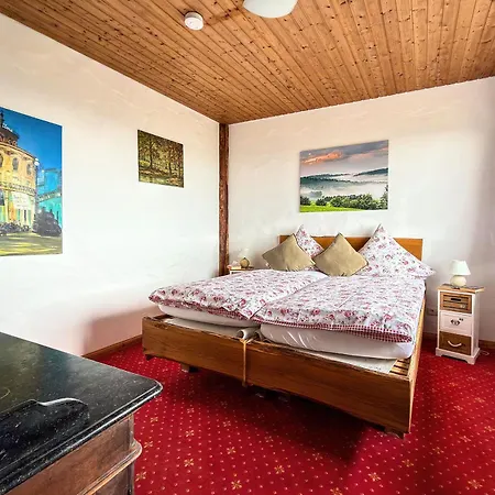 Restaurant Und Zur Burgschänke Hotel 3*