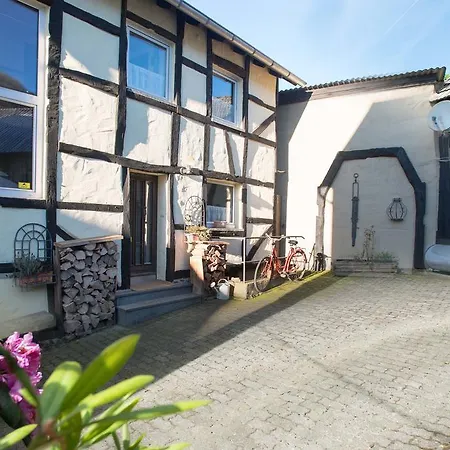 Restaurant Und Zur Burgschanke 3*