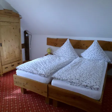 Zur Burgschaenke Gasthuis Aremberg