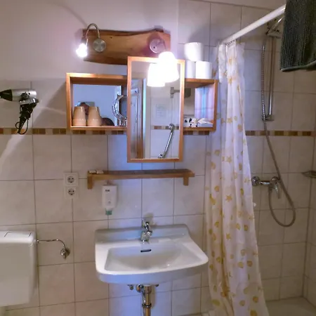 Zur Burgschaenke Vendégház 3*